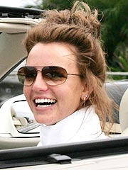 WEEK IN REVIEW: Britney Stops to 'Chill'