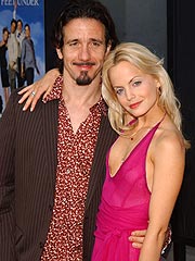 American Beauty's Suvari Files for Divorce