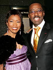 Angela Bassett & Hubby Expecting Twins