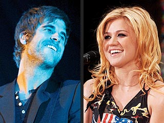 Kelly Clarkson, Boyfriend Break Up