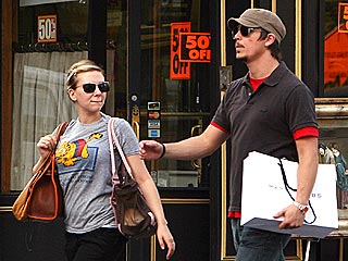 Josh Gives Scarlett Her Moment - Josh Hartnett, Scarlett Johansson