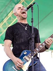 Chris Daughtry Wows Hometown Crowd