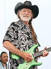 Willie Nelson Avoids Jail Time in Drug Case