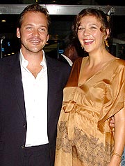 Gyllenhaal, Sarsgaard Have a Girl | Maggie Gyllenhaal, Peter Sarsgaard