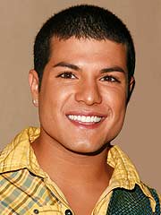 Former Idol Finalist Helton Says He's Gay