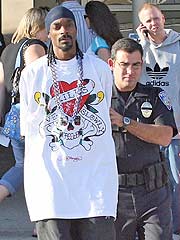 Snoop Dogg Arrested at Burbank Airport
