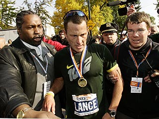 Lance Armstrong Struggles in NYC Marathon