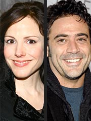 Mary-Louise Parker & Grey's Hunk: Going Strong