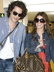 Jessica Simpson & John Mayer Heat Up Down Under