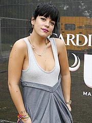 Lily Allen Blasts President Bush Over Her Visa