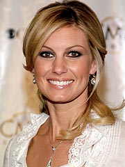 Faith Hill Recovering from Knee Surgery