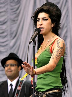 Amy Winehouse's Mother Begs for Her to Come Home