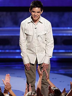 Idol: Family Friends Defend David Archuleta’s&nbsp;Dad