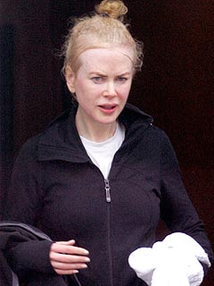 Nicole Goes For a Spin in Santa Monica