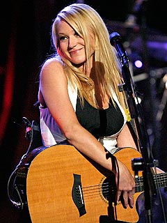 Jewel Honored for 18 Million Albums Sold