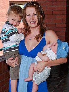 Melissa Joan Hart Begins Potty Training Adventure - Melissa Joan Hart
