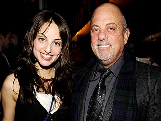Alexa Ray Joel Sticks by Her Dad in Divorce