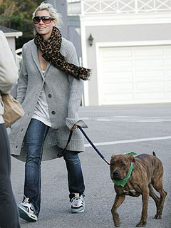 Jessica Biel's First Time ... Blogging