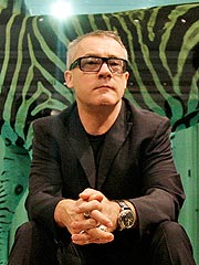 Damien Hirst's $200 Million Art Sale Breaks Record