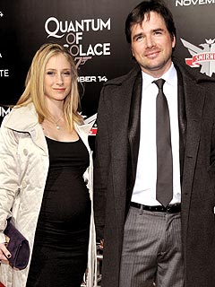 Gossip Girl's Matthew Settle 'Excited,' But 'Not Ready' for Baby