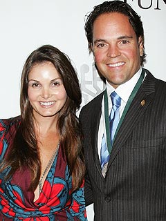 Baseball's Mike Piazza Now a Happy Father of Two