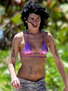 Amy Winehouse Back in St. Lucia