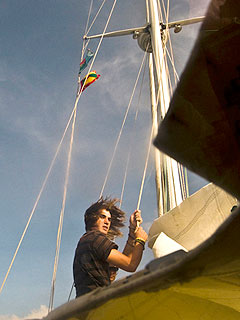 Teen Sailor Completes Solo Voyage Around the World
