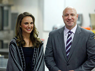Top Chef: Natalie Portman Hosts a (Veggie) Dinner Party