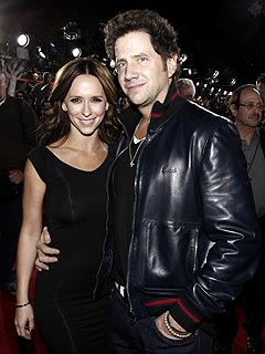 Couples Flock to New Moon After Party