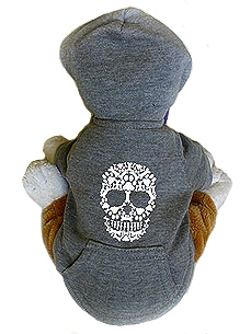 Avast, Ye Dogs, a Skull Sweatshirt to Love