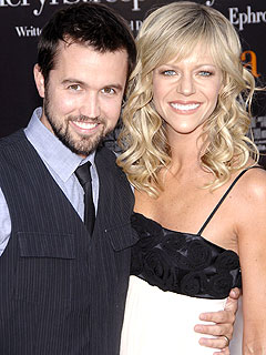 It's Always Sunny Stars Expecting a Baby
