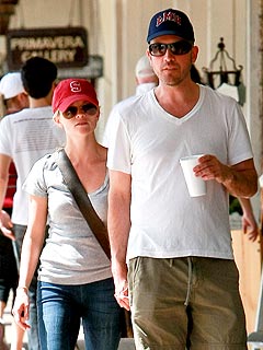 Jim Toth, Reese Witherspoon Not Engaged