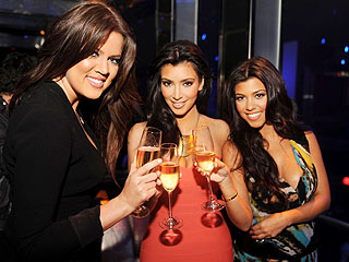 Kardashian Sisters to Play Themselves on 90210