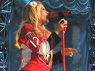 Carrie Underwood's Concert Wardrobe? Her Fiancé's Hockey Jersey