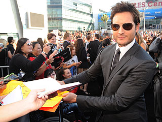 Peter Facinelli's Favorite Career Perk: Sharing with His Fans!