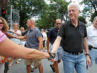 Bill Clinton Arrives in Rhinebeck for Chelsea's Wedding