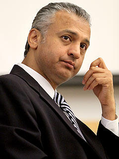 40-Year-Old Virgin Actor: I Stabbed Girlfriend by Mistake