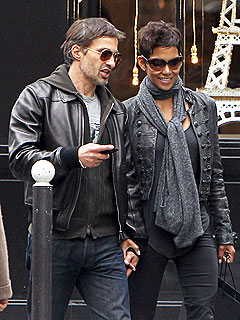 Halle Berry and Olivier Martinez Grab Lunch in Paris | Halle Berry