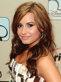 Demi Lovato  on Demi Lovato Rehab  Not Being Treated For Drug Problems   People Com