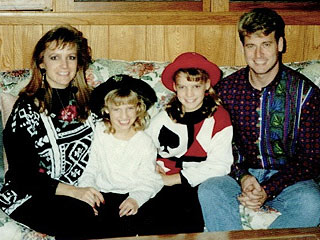 Jessica Simpson's Christmas Photo ... From 1990!