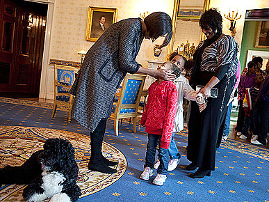 First Dog greets visitors on the Obama administration's first anniversary