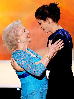 Sandra Bullock Jokes: I Find Betty White Annoying