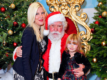 Tori Spelling and Daughters Enjoy a Girls' Day Out