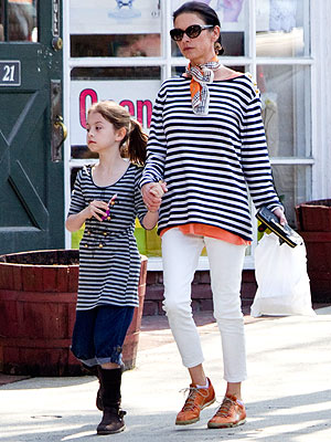 Catherine Zeta-Jones Bipolar: Steps out with Daughter Carys After Treatment