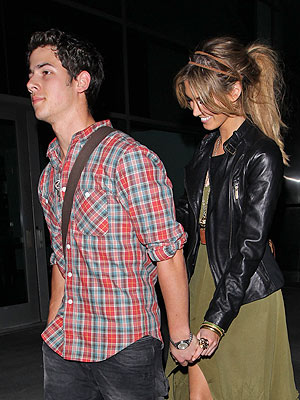 Nick Jonas, Delta Goodrem Dating?
