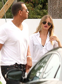 A-Rod & Cameron Diaz's Kissy Dinner in Miami
