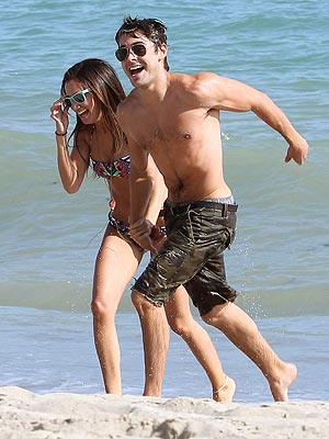 Zac Efron Shirtless Photos with Ashley Tisdale