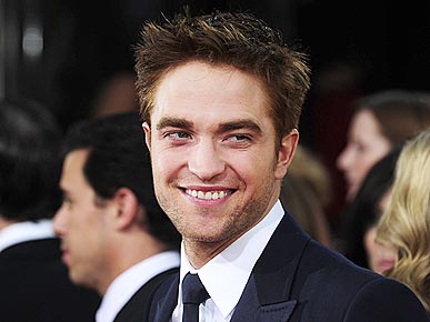 Robert Pattinson Reveals His Dog's Huggable Name