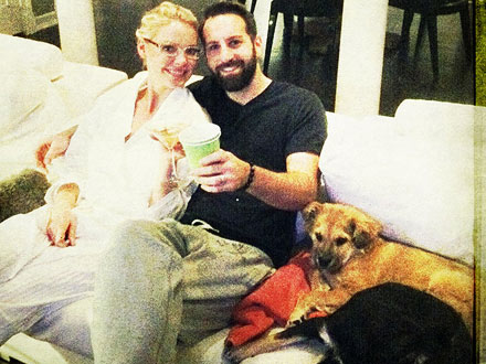 Katherine Heigl's Post-AMAs Celebration? Dogs & 'Jammies' on the Couch!