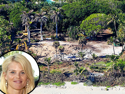 Elin Nordegren Demolishes $12-Million Home